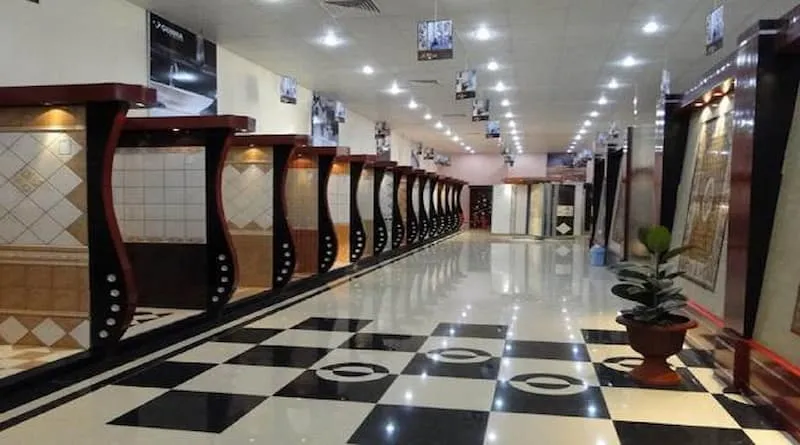 خرید کاشی و سرامیک مناسب مغازه با قیمت استثنایی
